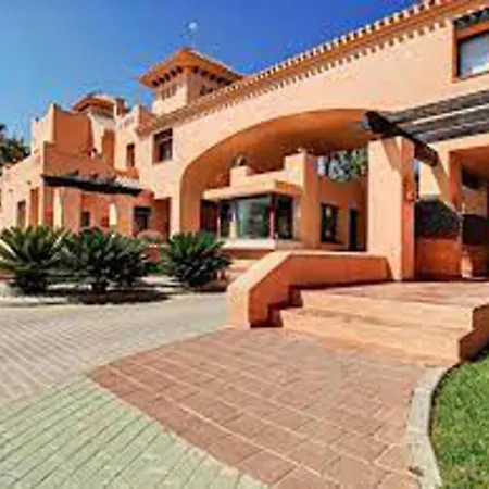 Cozy Seaside Apartment In Los Alcazares Exterior photo