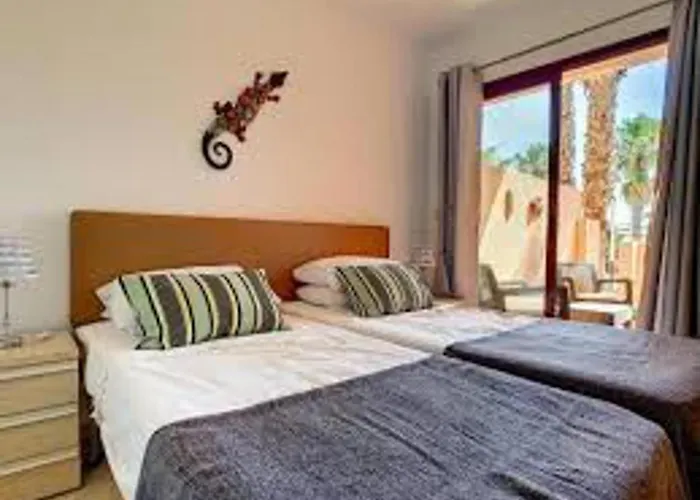 Cozy Seaside Apartment In Los Alcazares